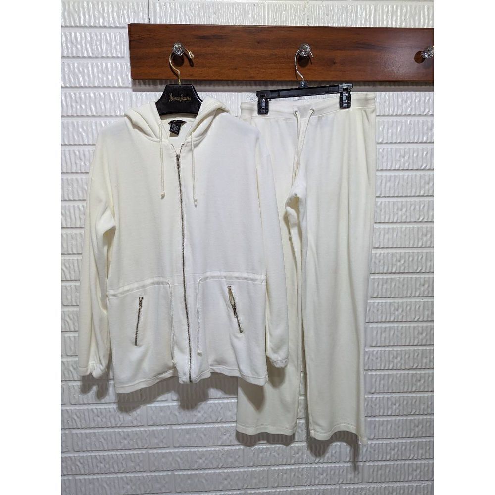 Moda International Women's Cream Velour Lounge Suit Jacket & Pants Set S/M